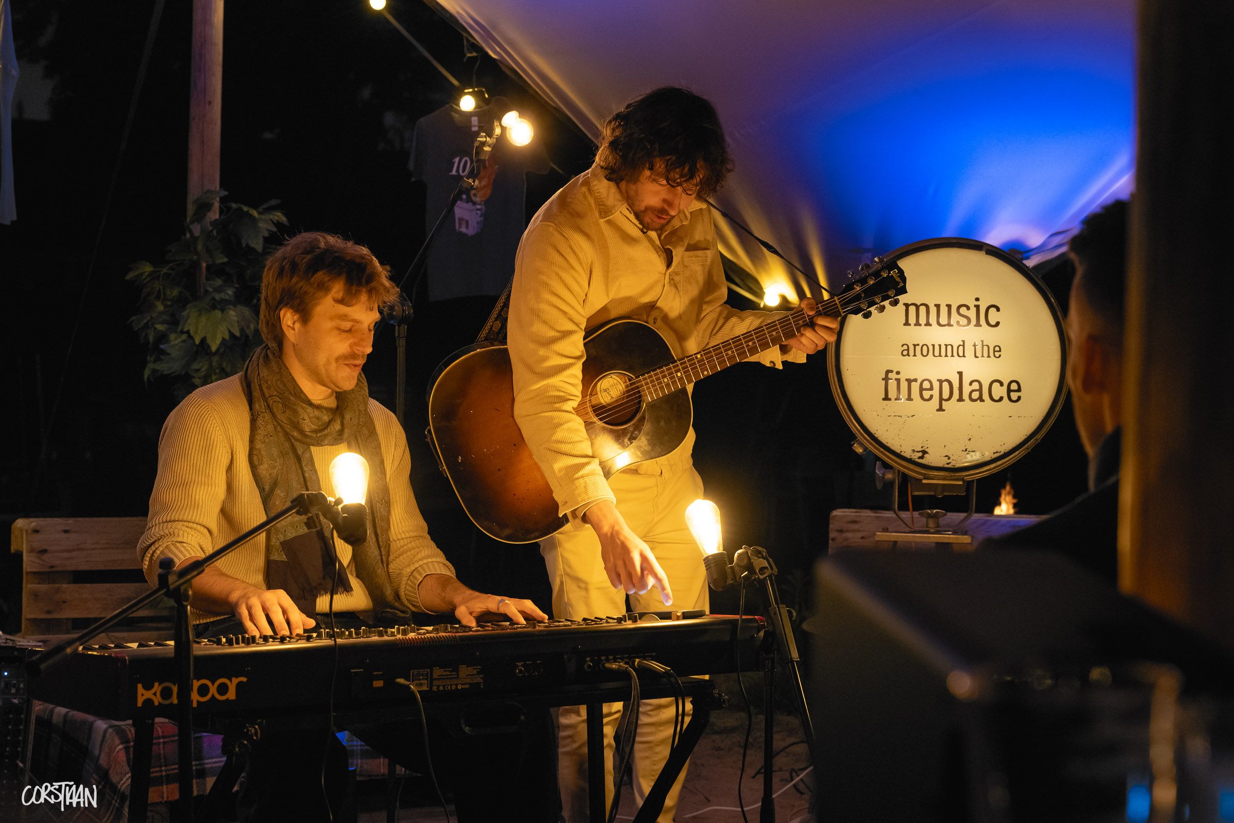 MusicAroundTheFireplace_Hemelvaart26_-179.jpg