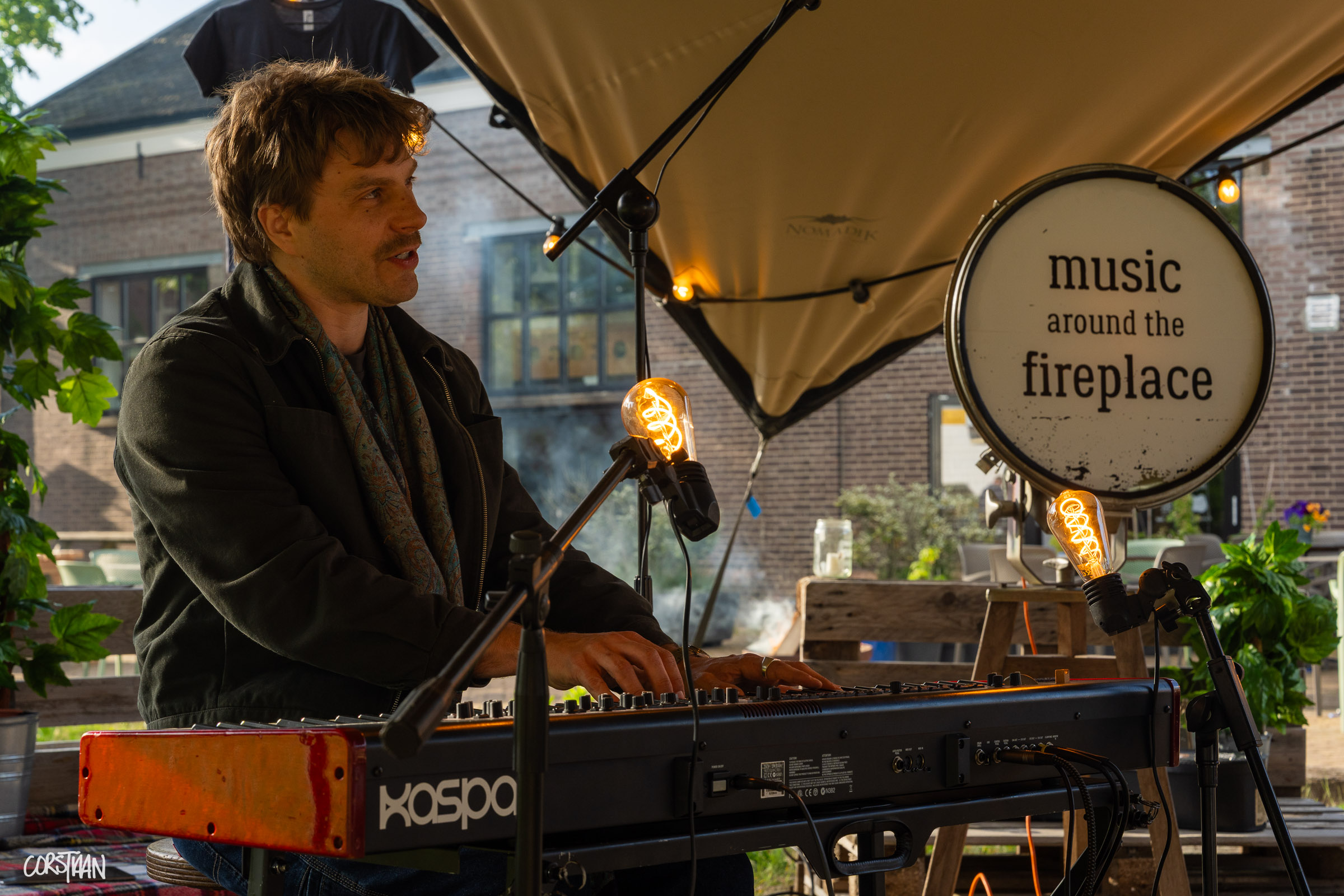 MusicAroundTheFireplace_Hemelvaart26_-62.jpg