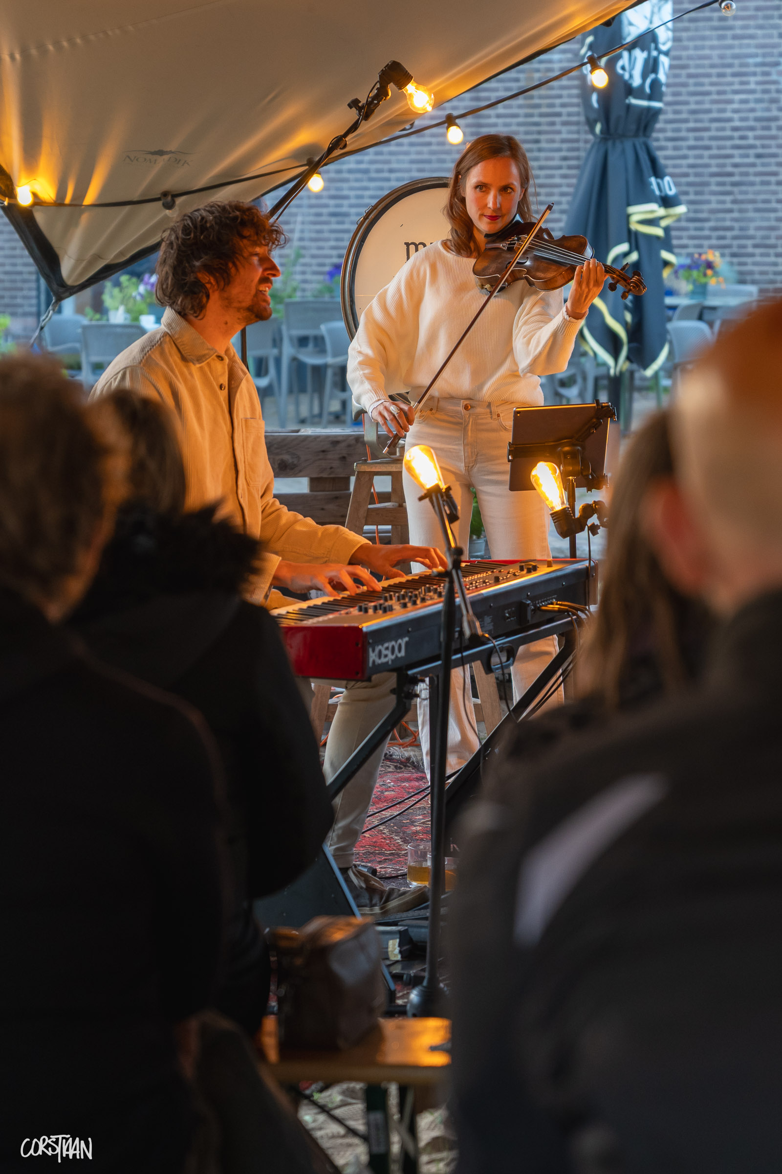 MusicAroundTheFireplace_Hemelvaart26_-92.jpg